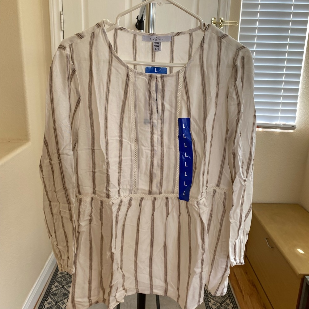 Fever blouse size large new with tag